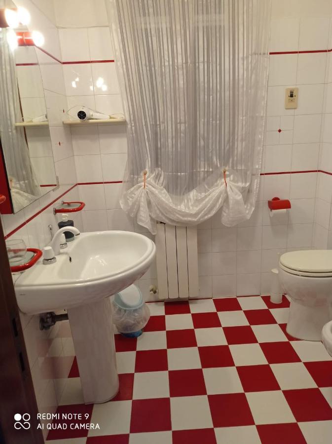 Frontemare Rooms ミラッツォ エクステリア 写真